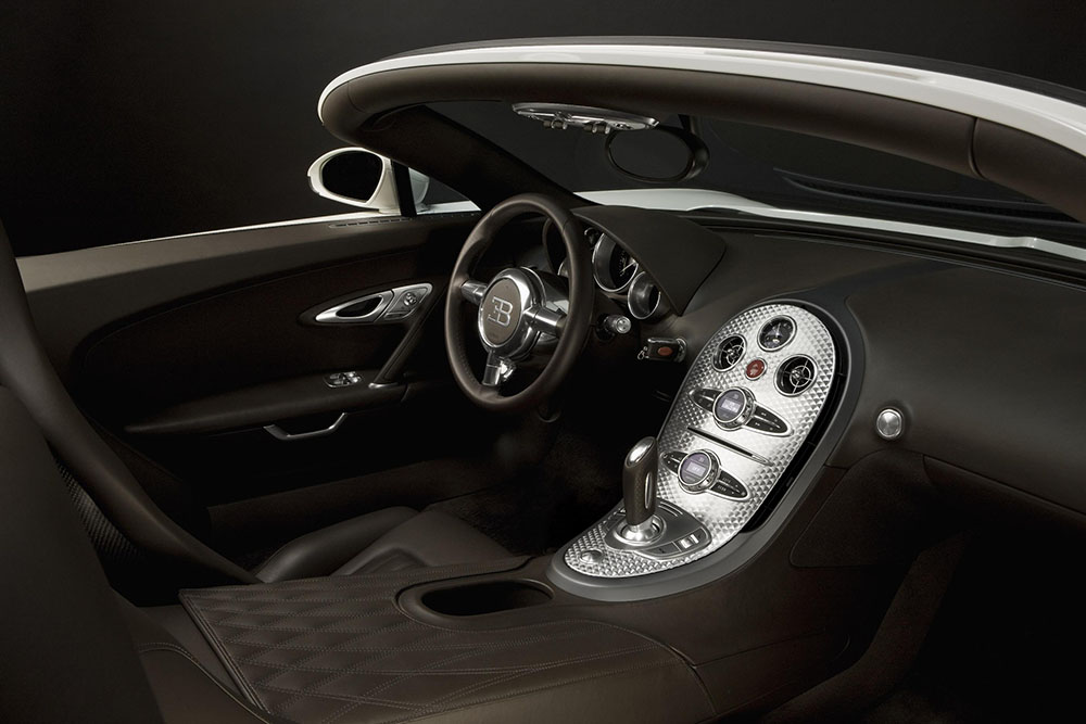 Bugatti Veyron reszied 2