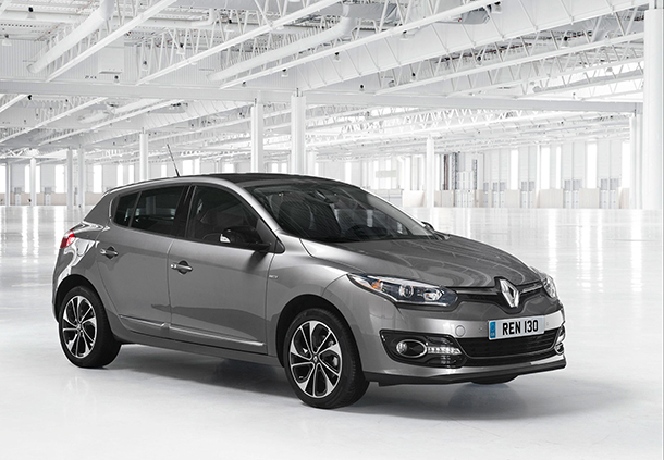 Renault Scenic 2012 (2012 - 2016) reviews, technical data, prices
