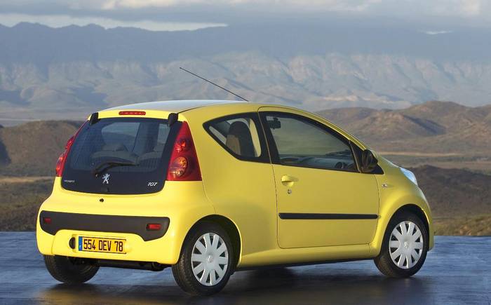 Peugeot 107 Review