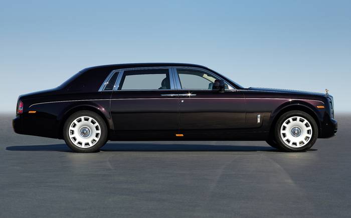 2023 Rolls-Royce Phantom Review