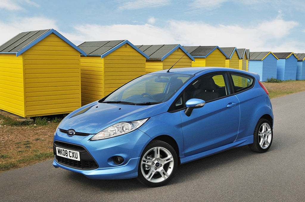 https://www.driving.co.uk/wp-content/uploads/sites/5/2014/03/MKFordFiesta.jpg