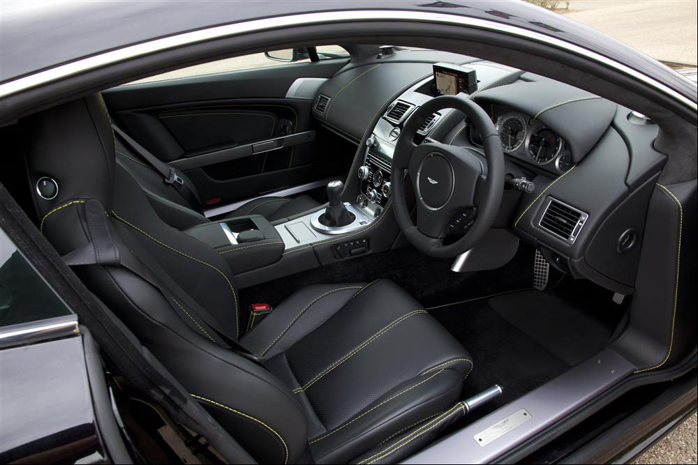 Aston Martin V8 Vantage 2014 interior