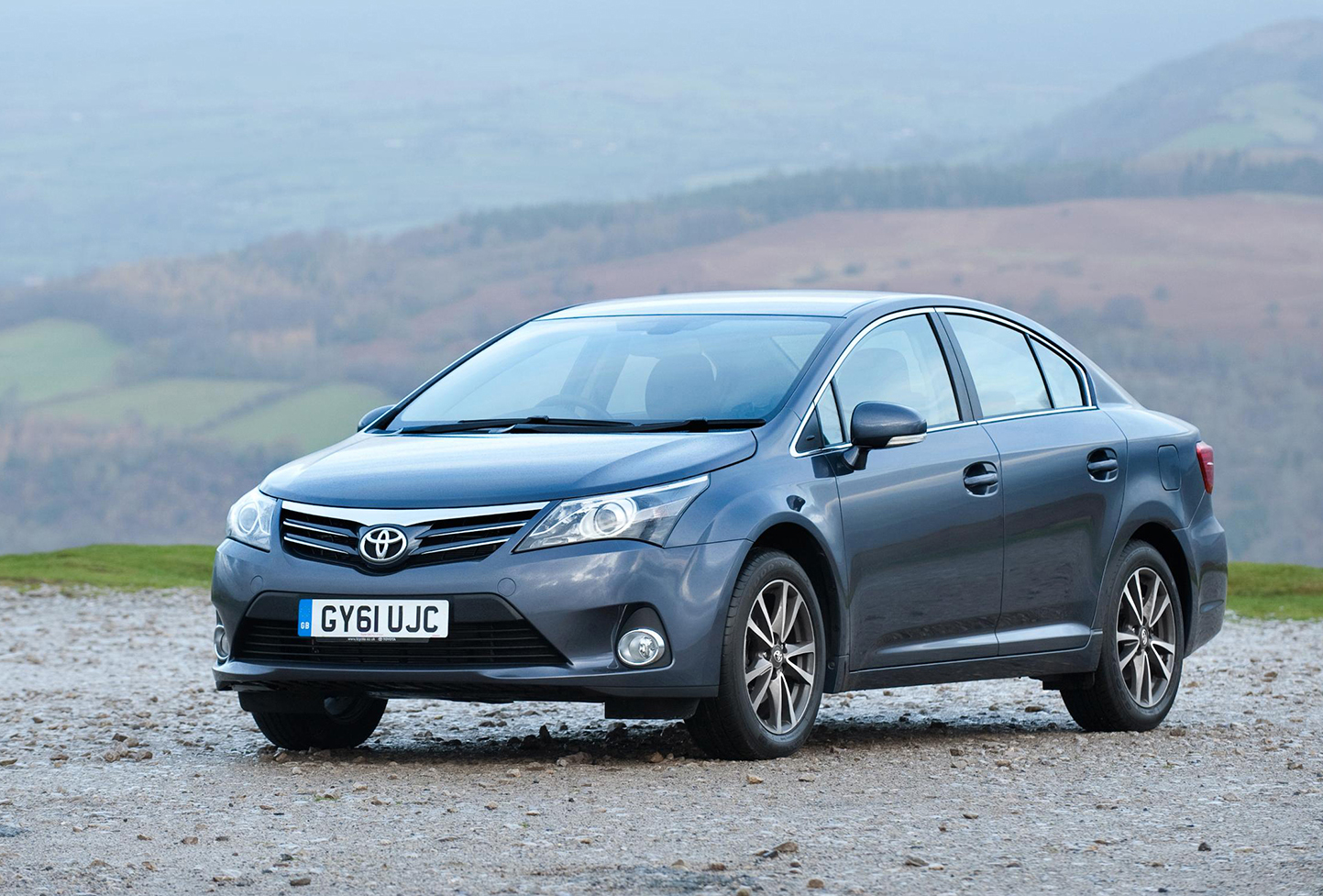 Toyota Avensis used car review (-on) Toyota Avensis used car review (-on)
