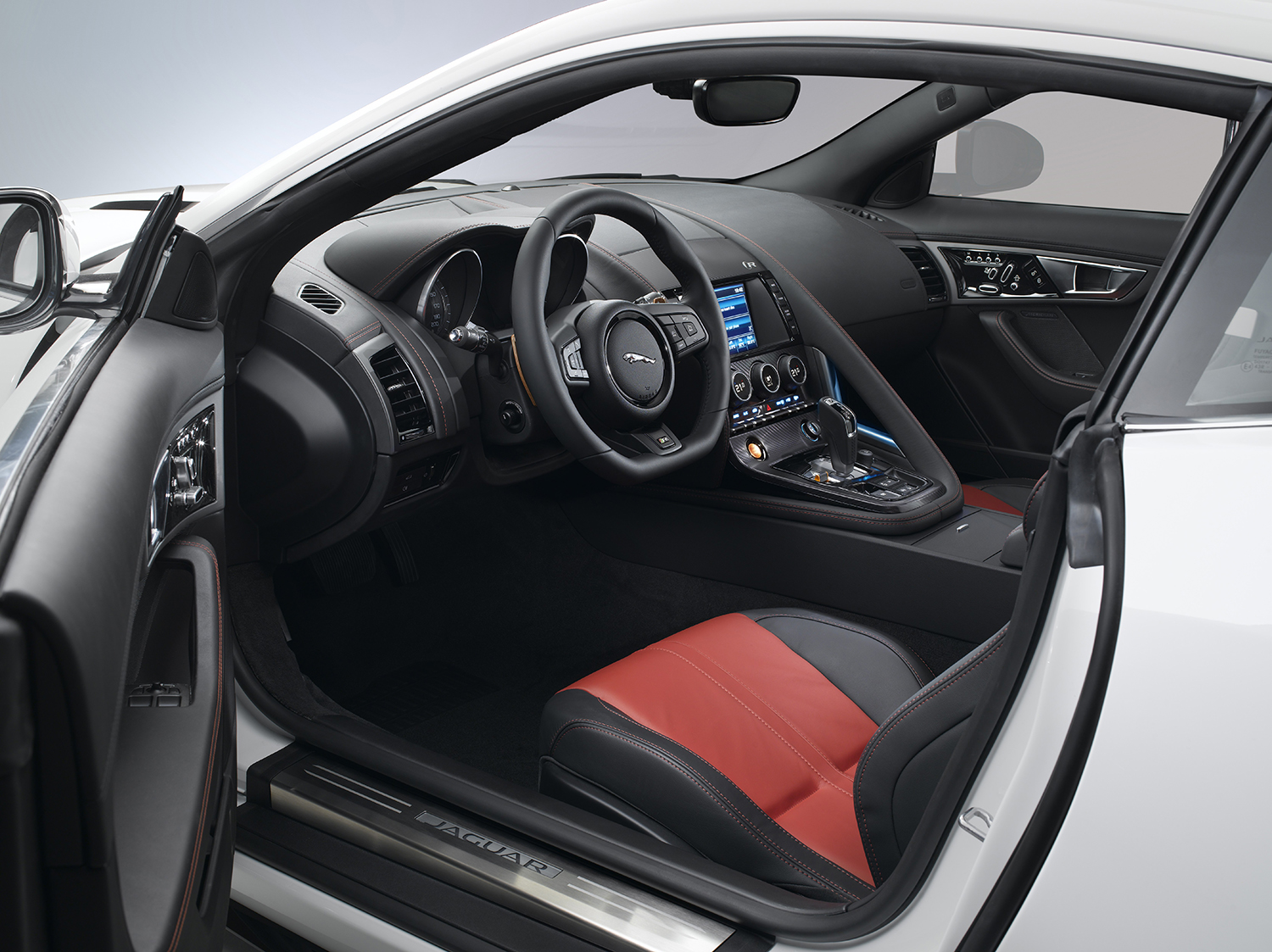 Jaguar F-Type Coupe interior 2014