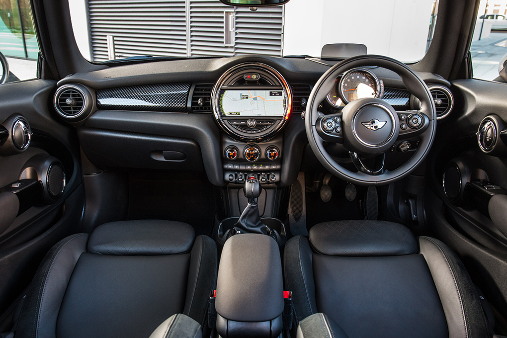 Mini Cooper S 2014 interior