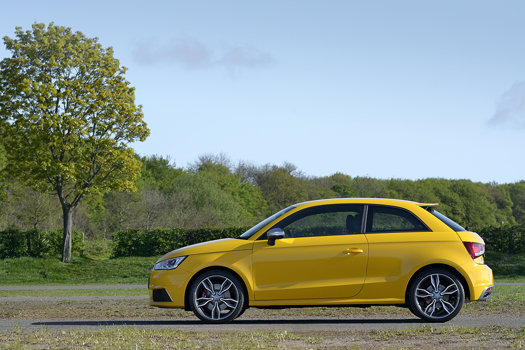 Audi S1 profile 2014