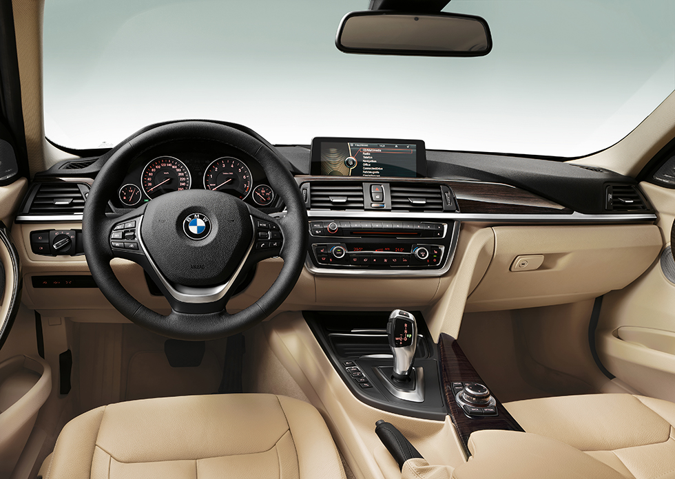 BMW F30 interior 