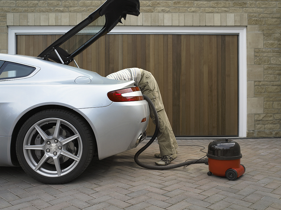 Cleaning car Aston Matrin