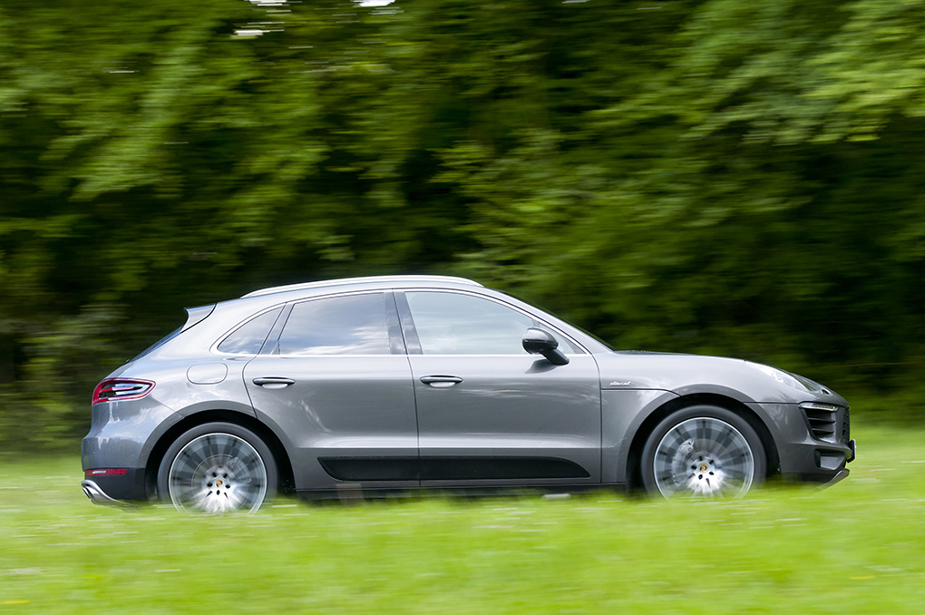 Porsche Macan Diesel S 2014 profile