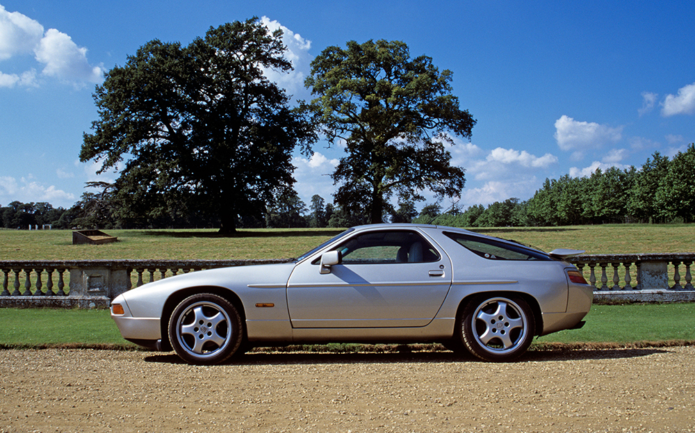 Porsche 928