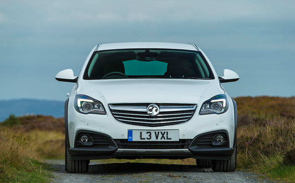 Vauxhall-Insignia-Country-Tourer-2014