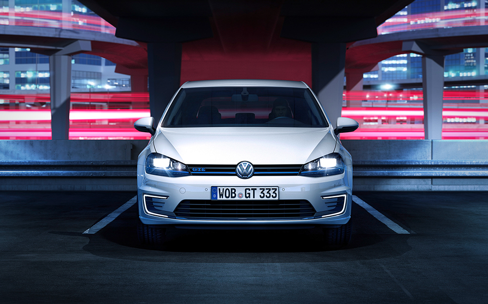 Golf GTE front