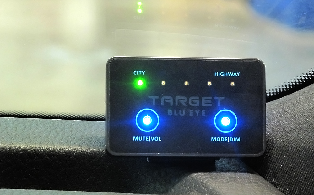 Target Blu Eye police detector device on a dashboard