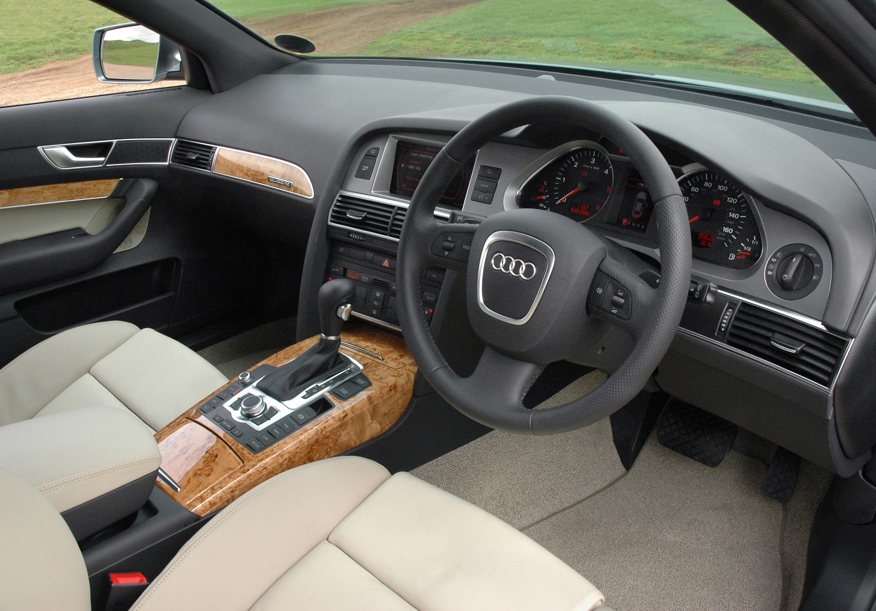 Audi A6 Allroad interior