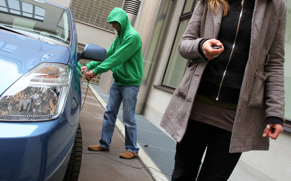 Keyless car wireless car key history