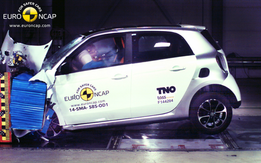 Smart Forfour crash test