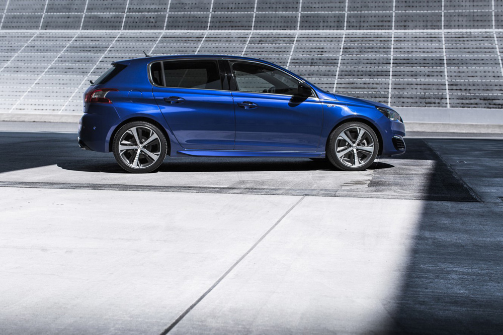 First Drive: Peugeot 308 - The Portugal News