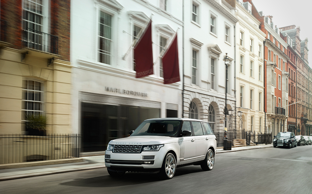 Police stop all Range Rover drivers in Kensington and Chelsea, London after surge in keyless thefts