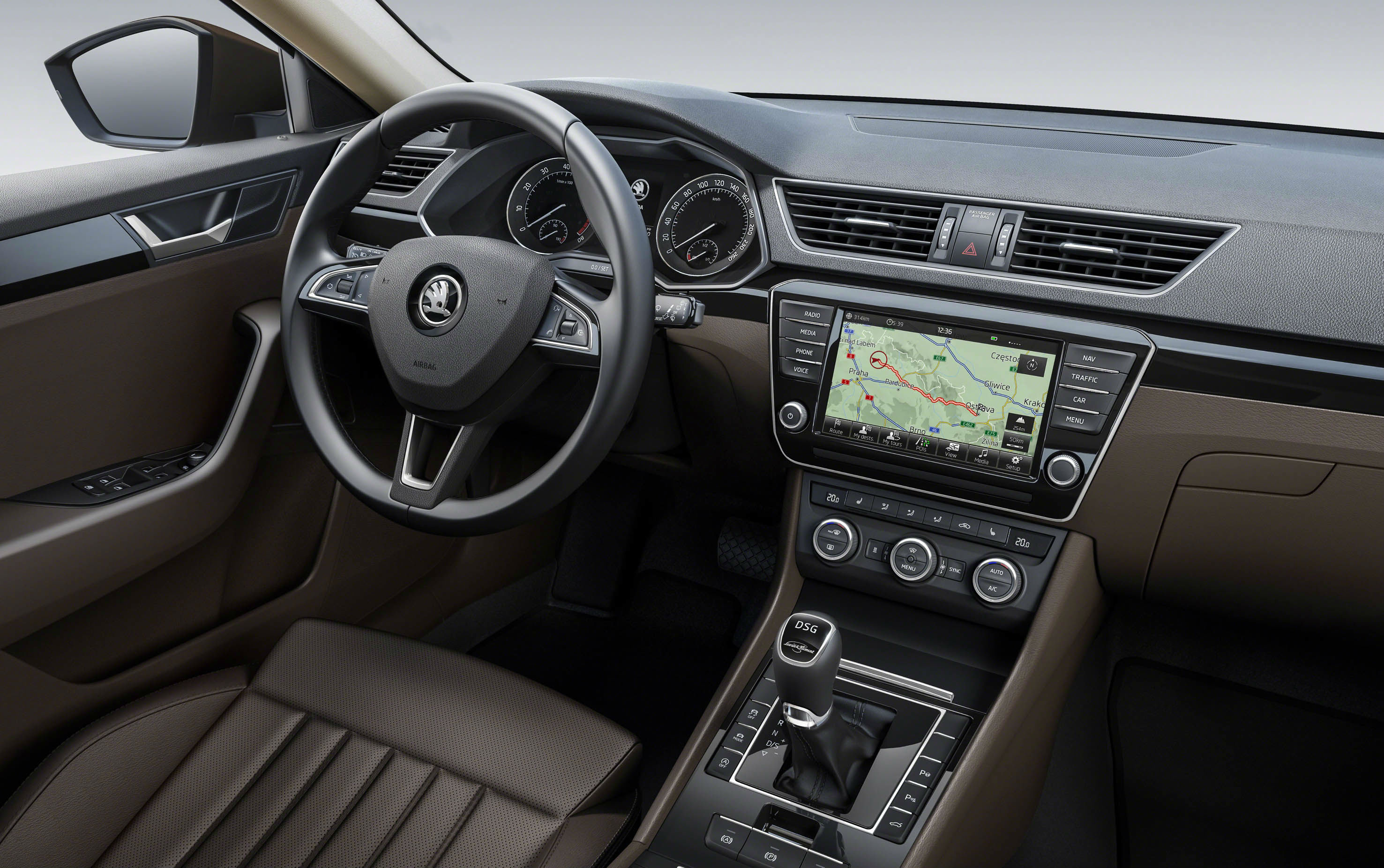 Skoda Superb 2015 interior