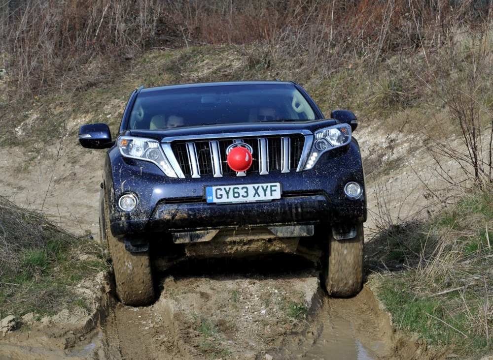 Toyota Land Cruiser Invincible 4x4 off-road review