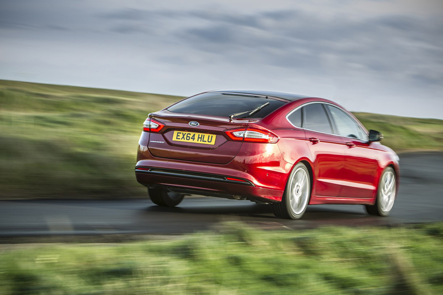 Ford-Mondeo-Ecoboost-rear
