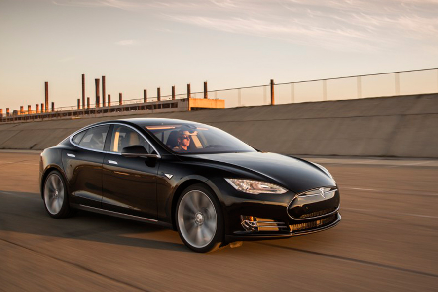 First drive review: Tesla Model S 