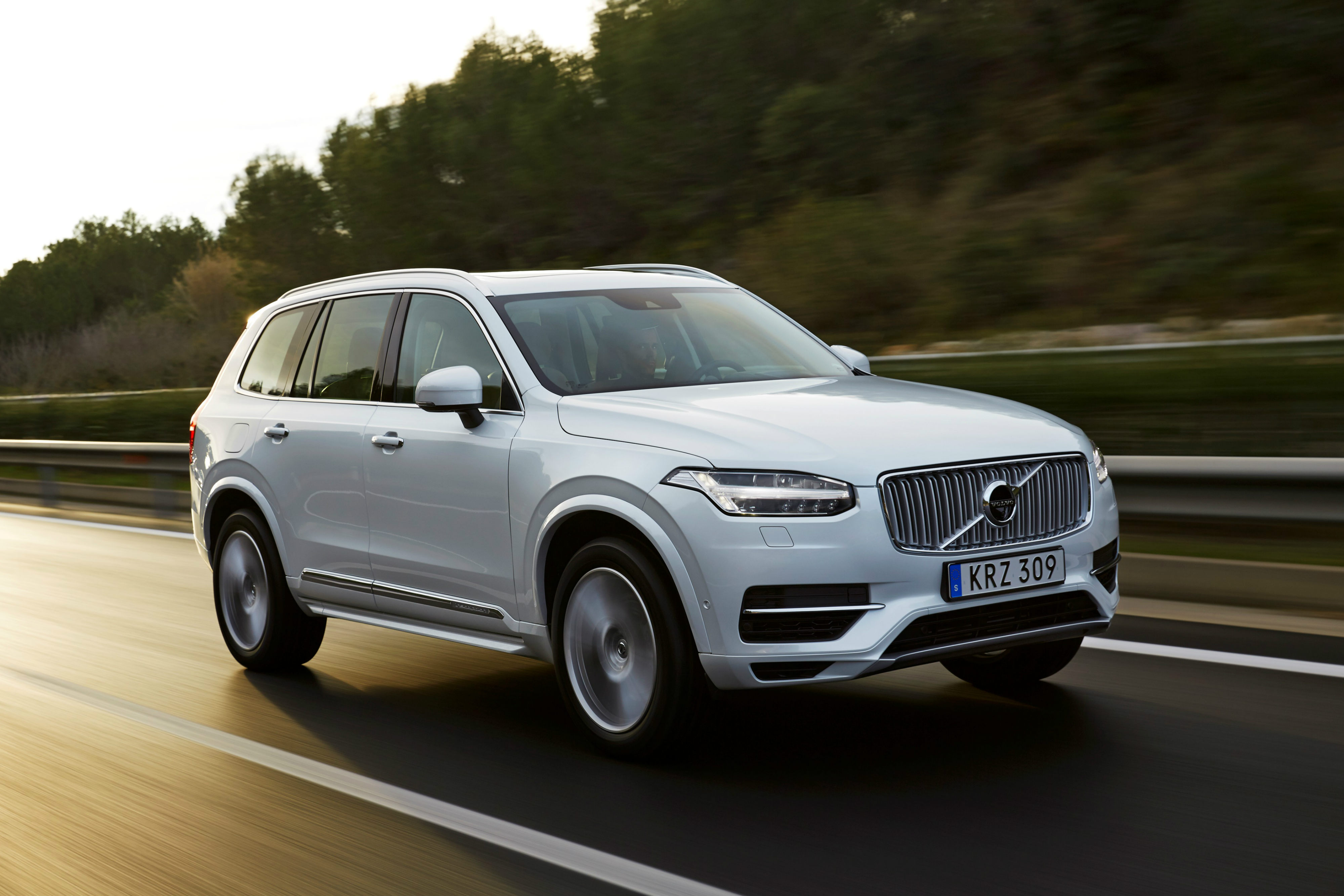 Volvo XC90 T8 Twin Engine achieves 134mpg