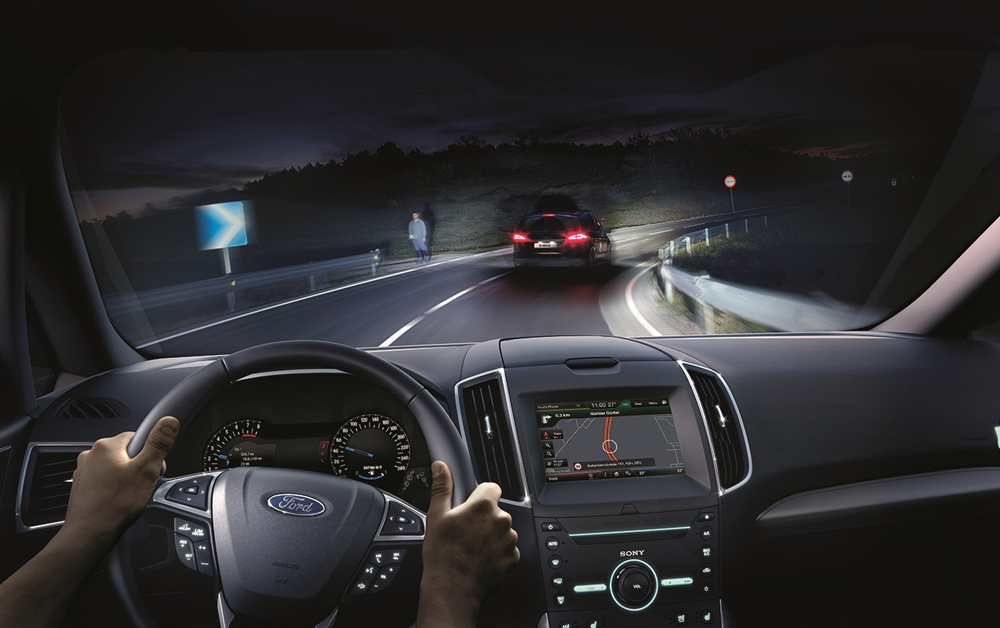 New 2015 Ford S-Max headlights