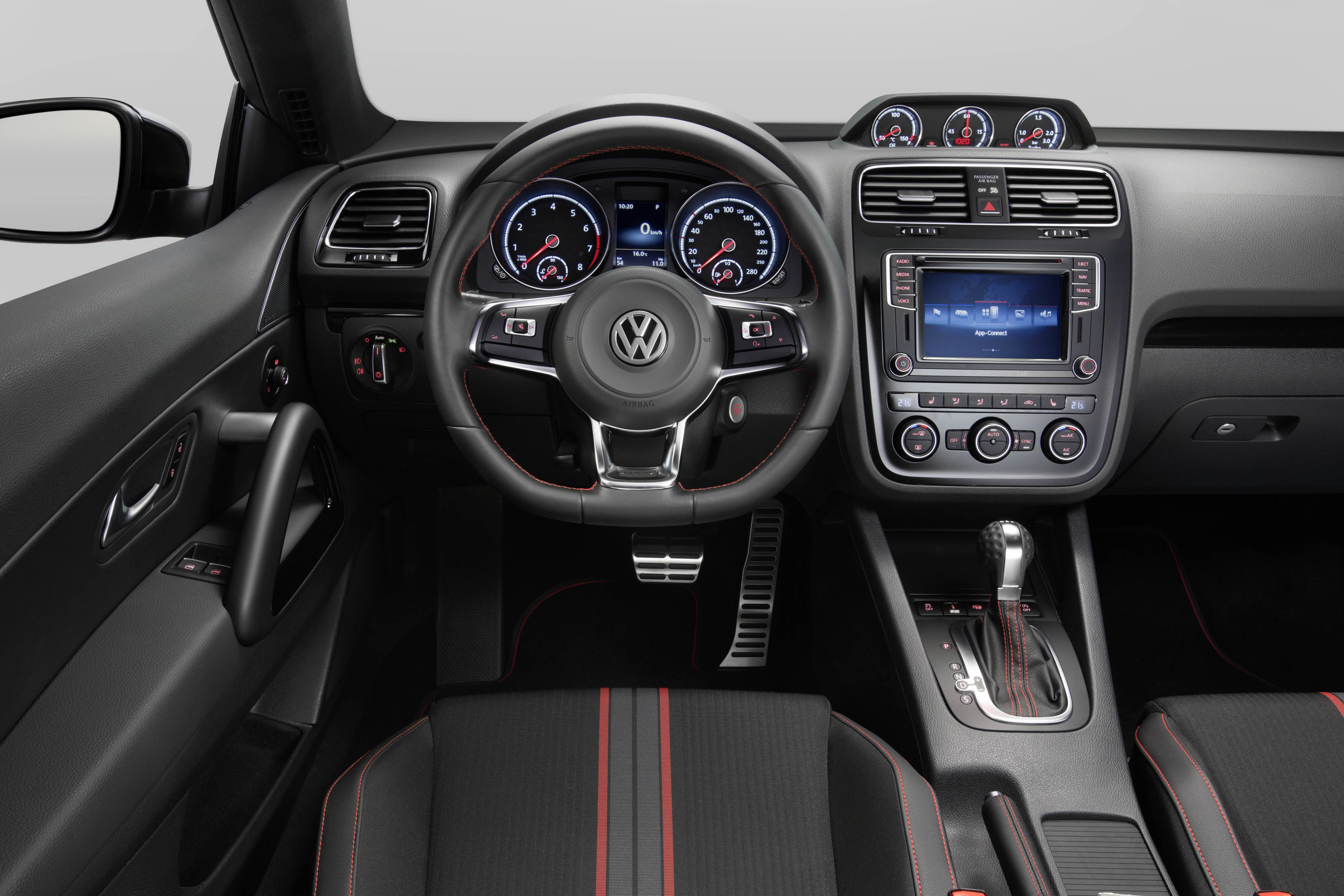 Volskwagen Scirocco GTS 2015 interior