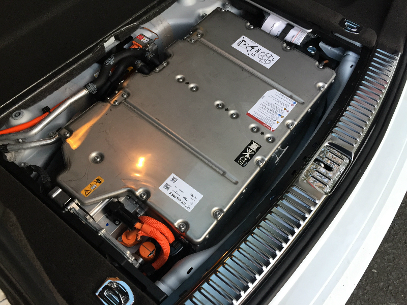 Porsche Cayenne S E Hybrid review 2015 on