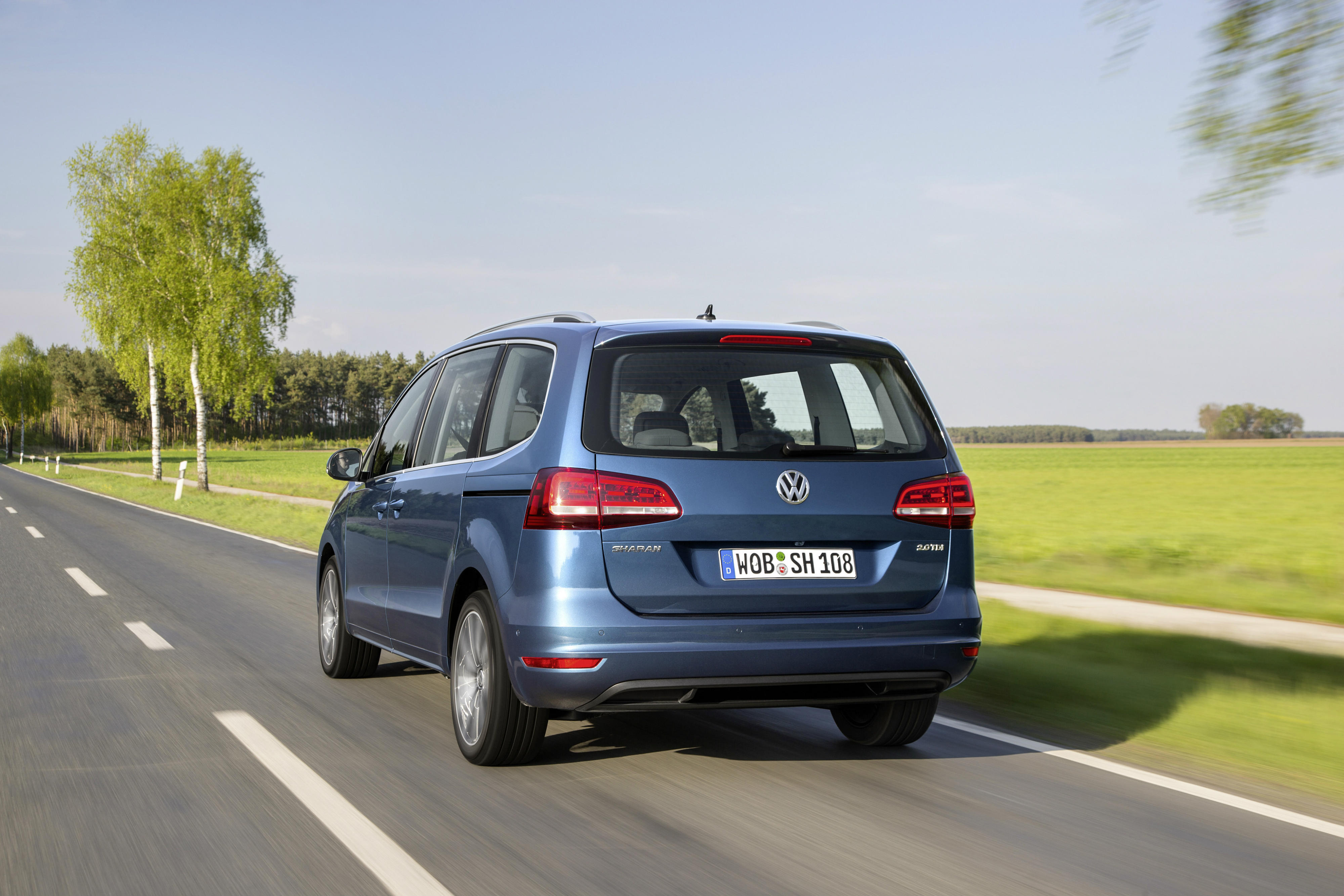 Volkswagen Sharan 2015 review