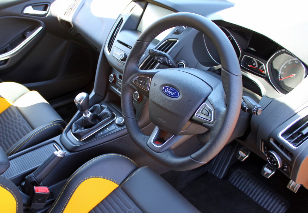Ford Focus ST 2015 interior