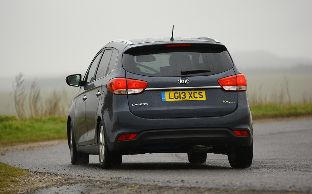 Kia Carens review