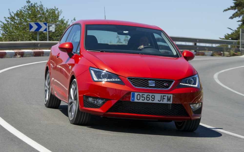 Seat Ibiza Review (2015) - Changing Lanes