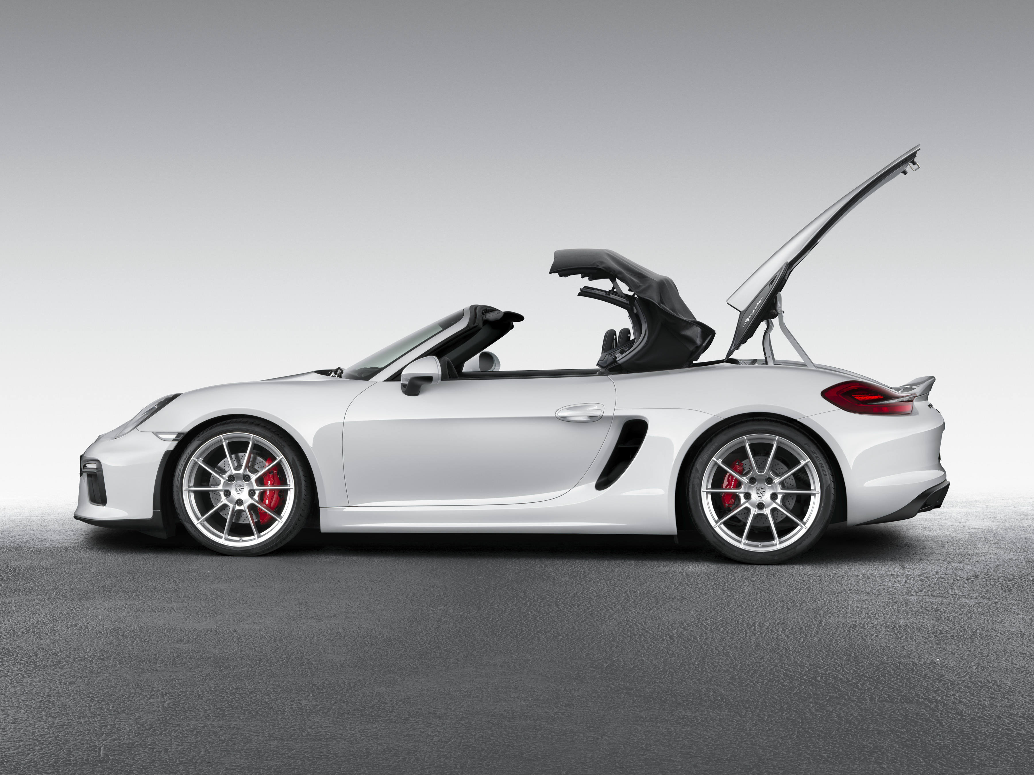 2016 Porsche Boxster Spyder review hood arrangement