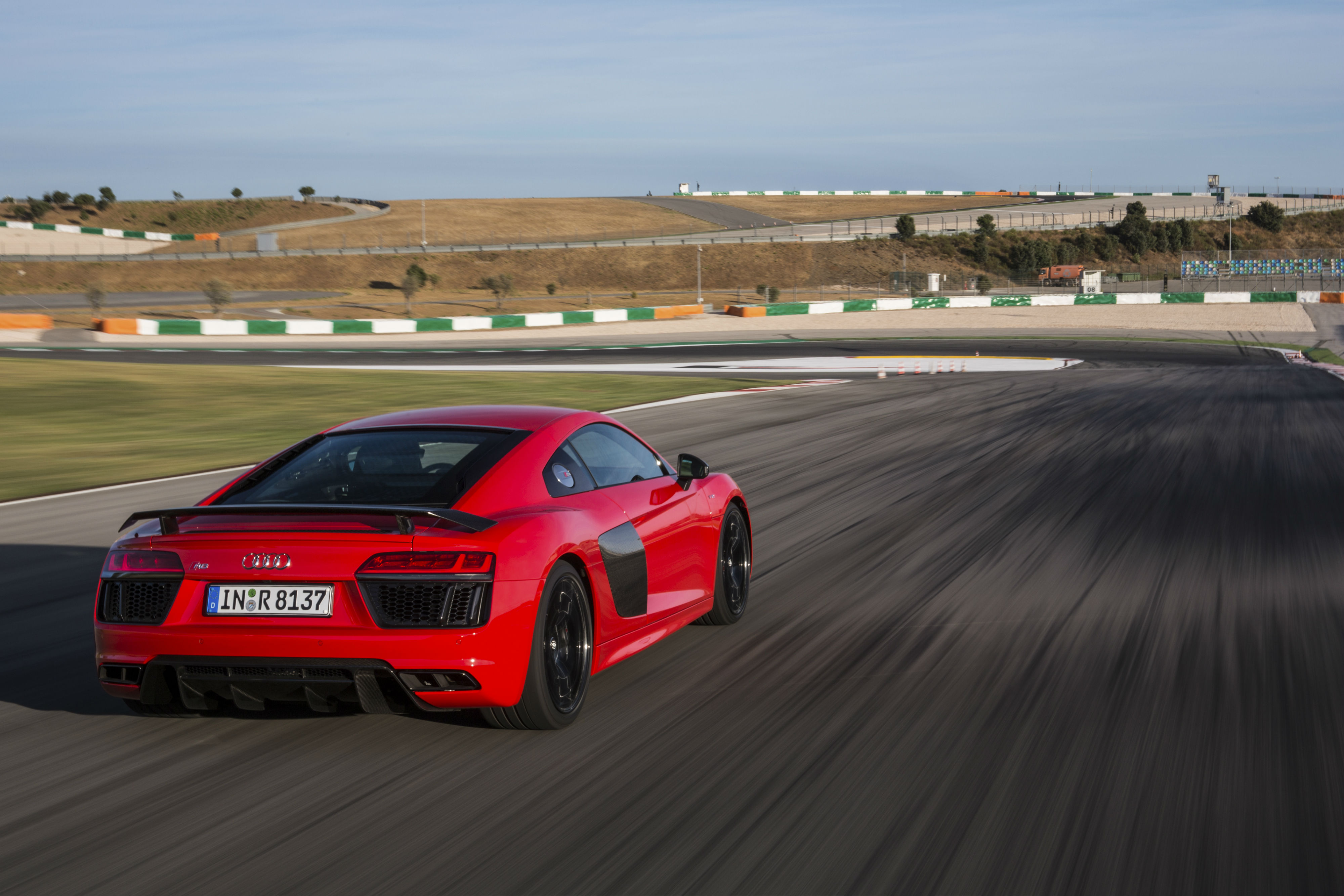 2016 Audi R8 V10 plus review