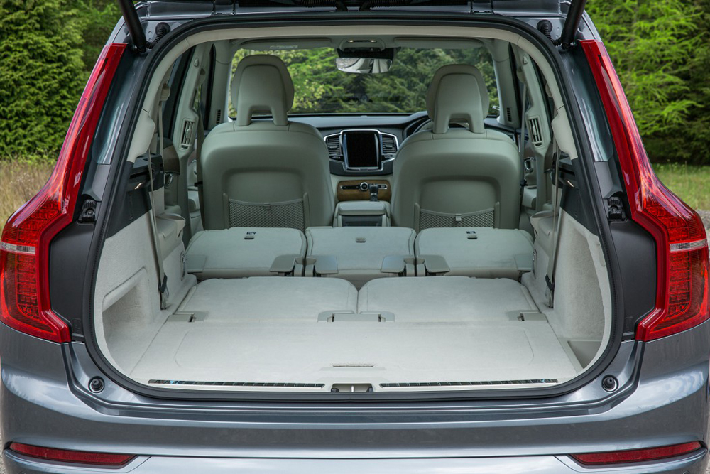 2015 Volvo XC90 boot with rear seats folded (Jeremy Clarkson review)