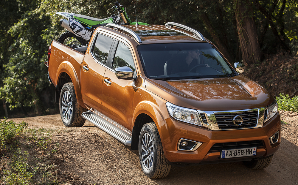 2016 Nissan Navara specs, images, prices