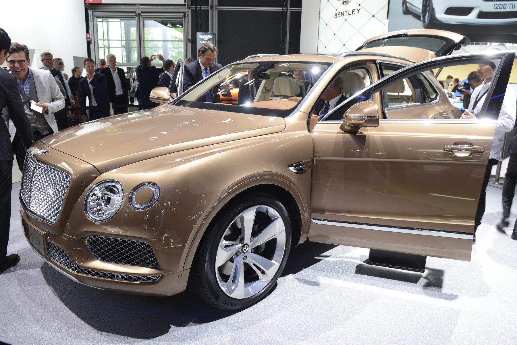 2015 Frankfurt motor show: Bentley Bentayga