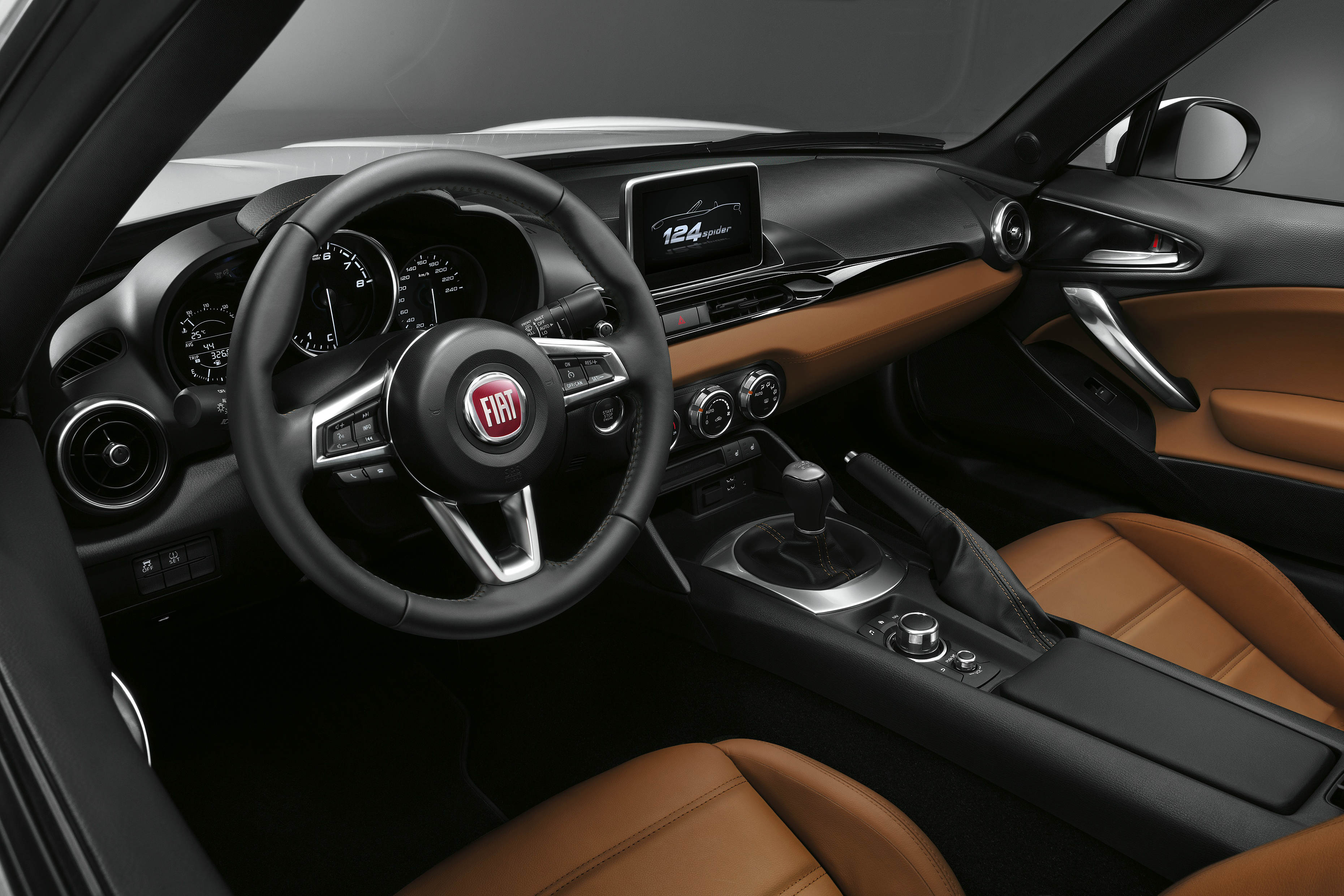 2015 Fiat 124 Spider interior