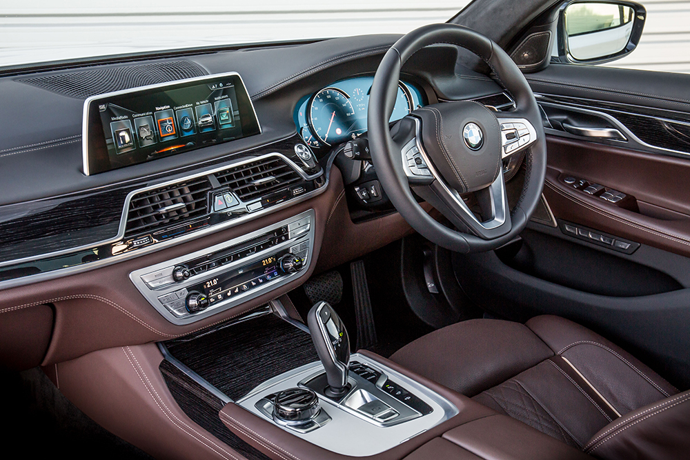 BMW 7-series interior front