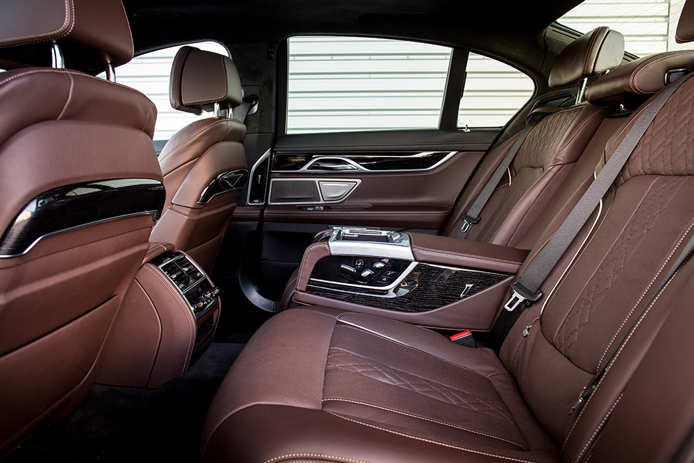 BMW 7-series interior rear