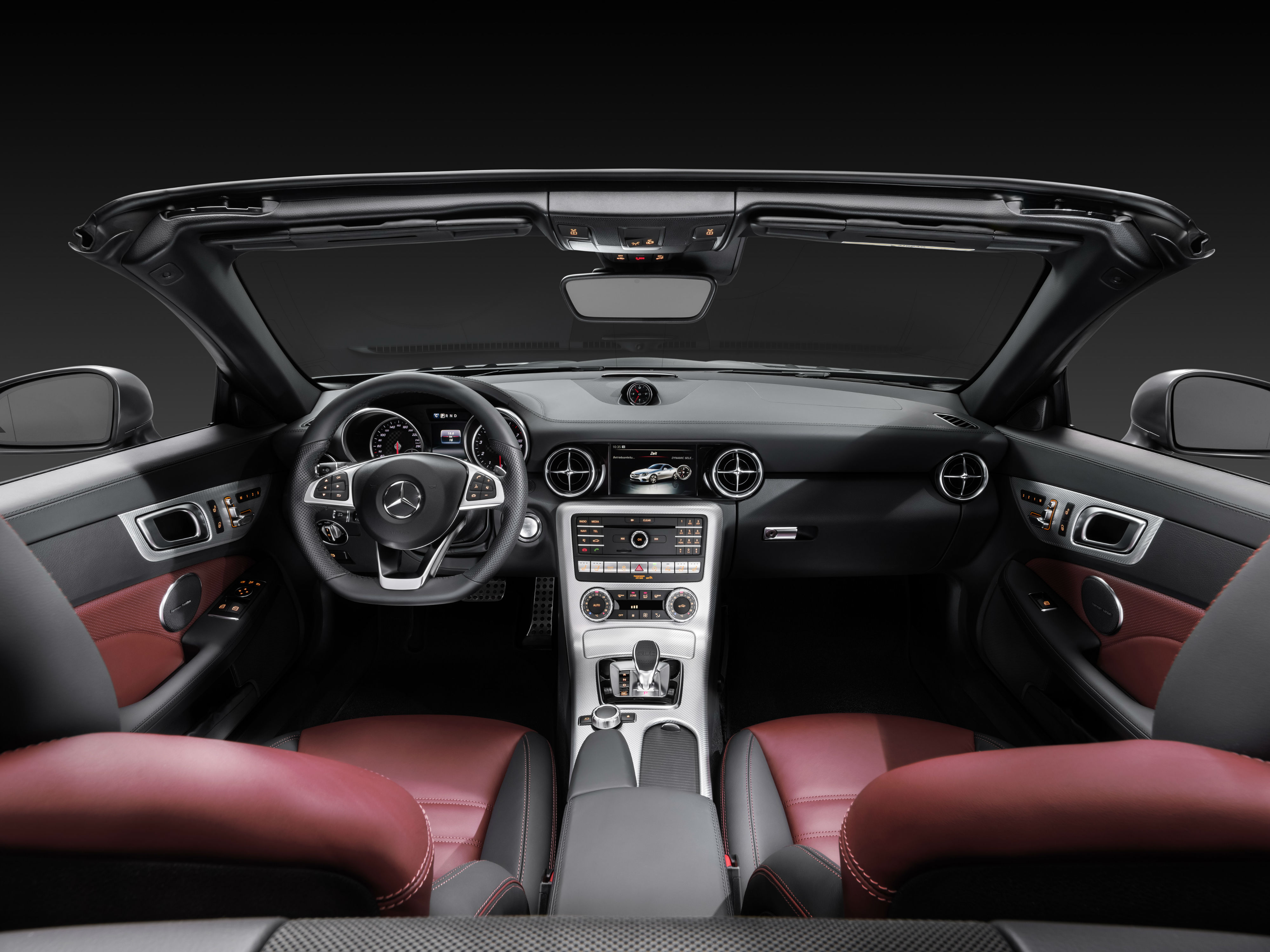 Mercedes SLC 2016 news and pictures of interior