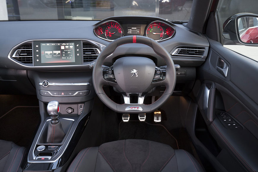 Peugeot-interior