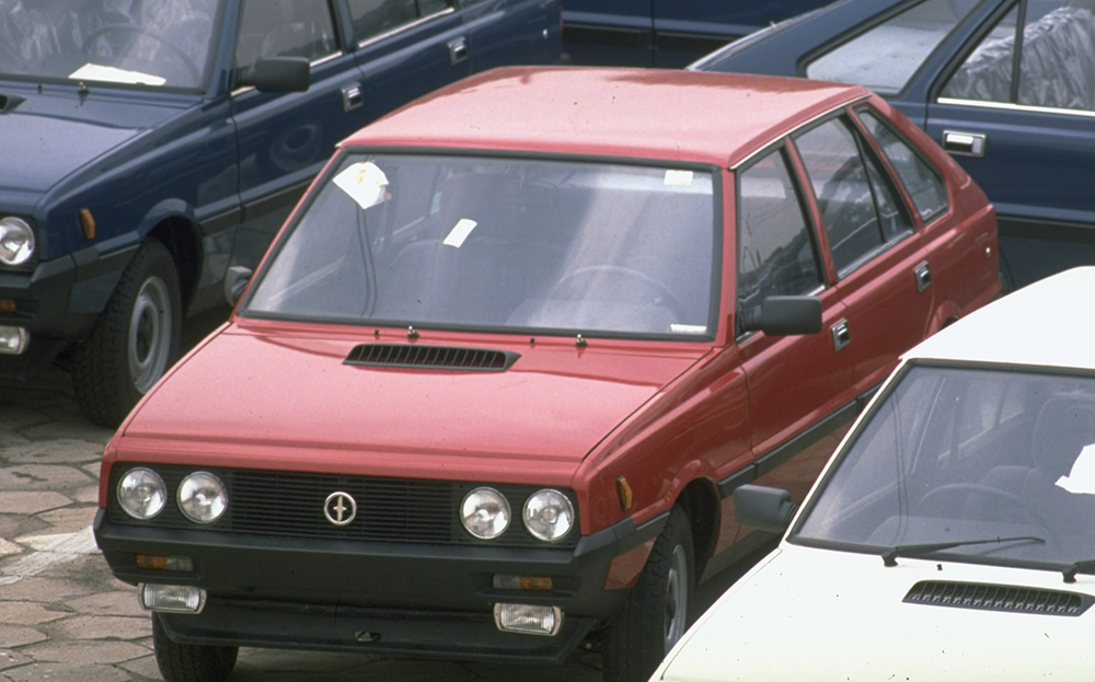 top 10 worst cars of all time: FSO Polonez