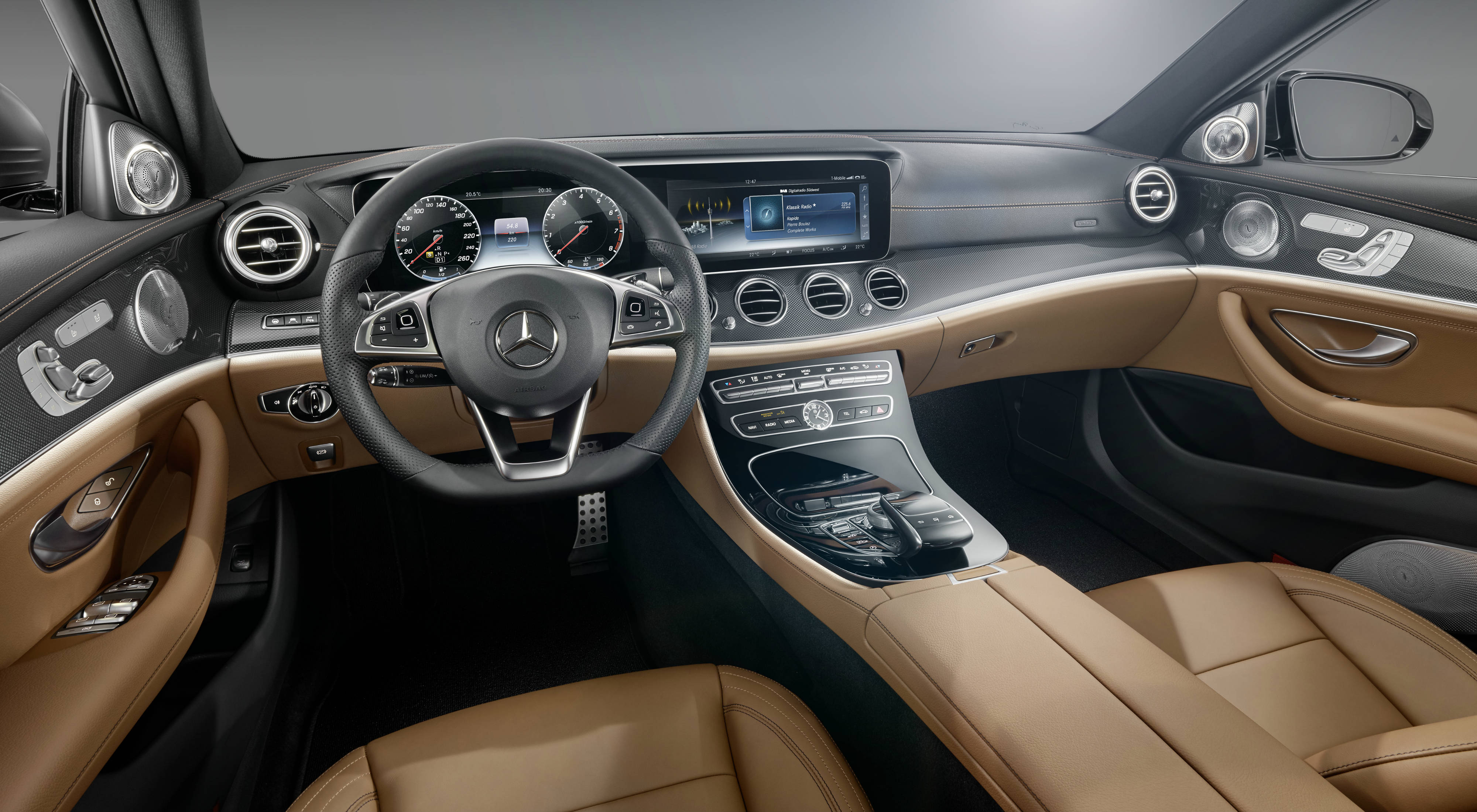2016 Mercedes E-class interior