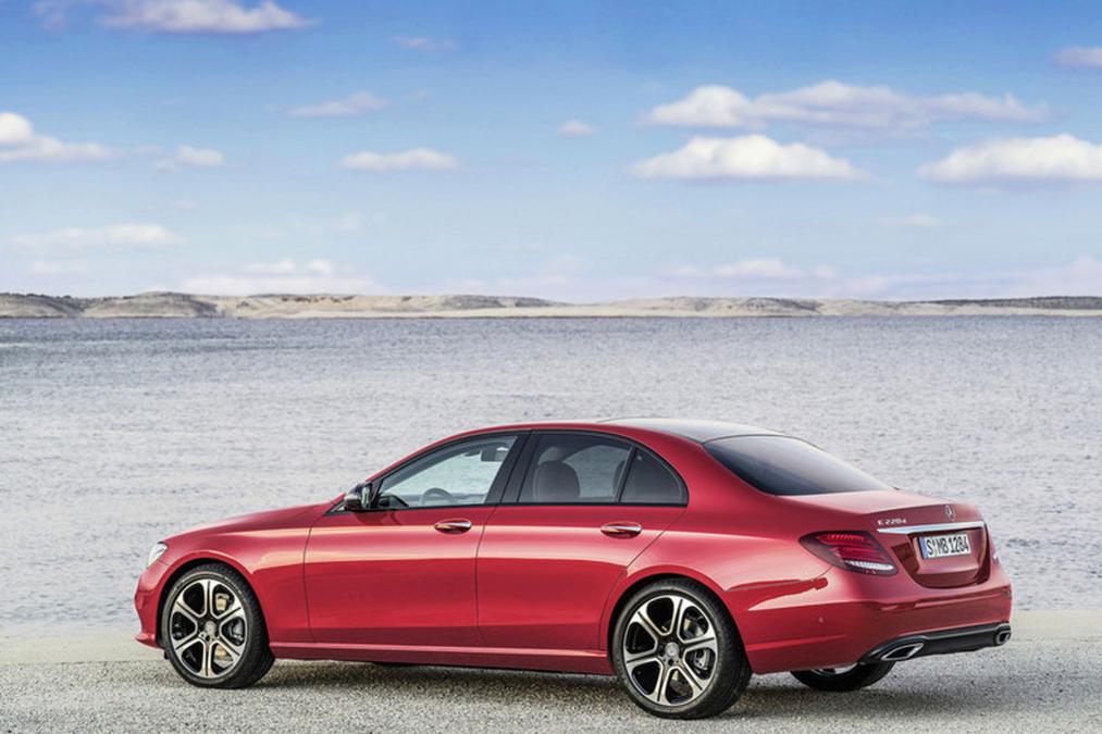 New 2016 Mercedes-Benz E-class official pictures 
