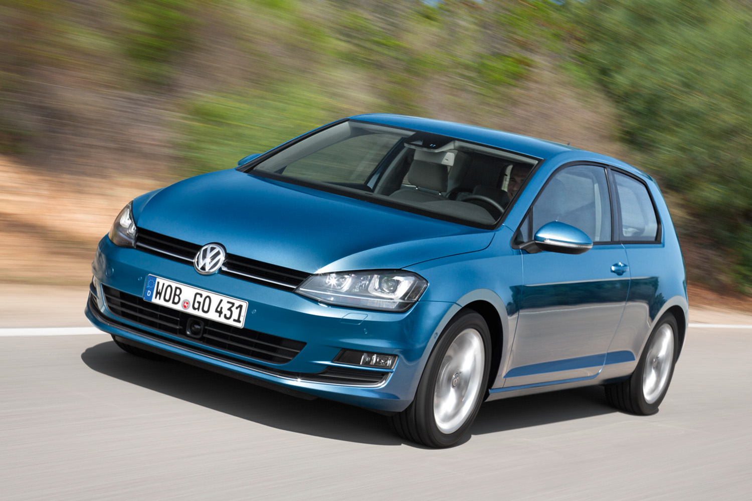 Volkswagen Golf:  The Sunday Times Top 100 Cars 2016: Top 5 Mid-size Family Cars