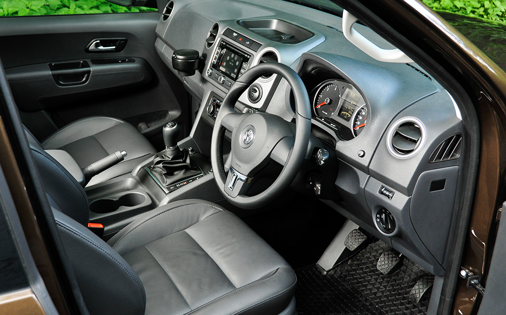 VW Amarok Highline interior