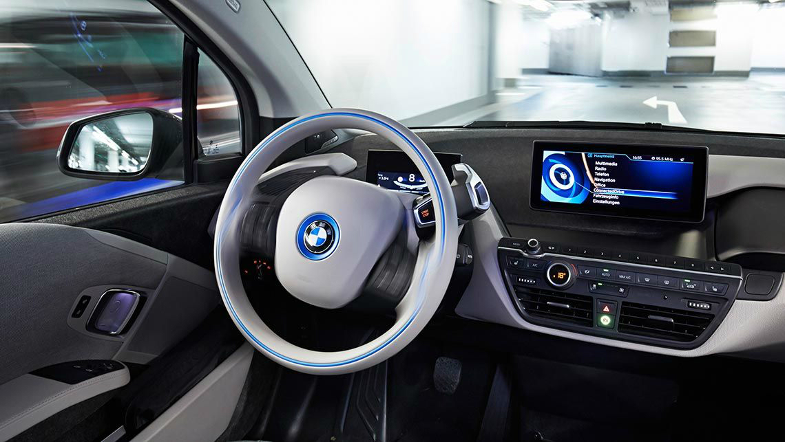 Self-parking BMW i3